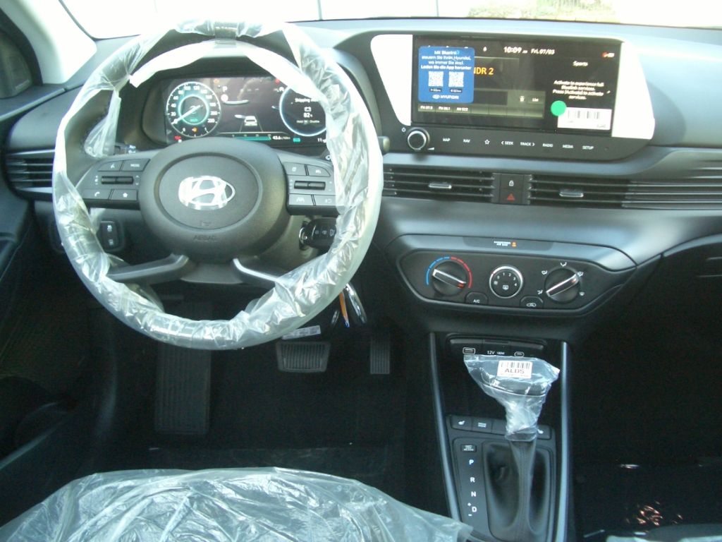 Fahrzeugabbildung Hyundai i20 Facelift MJ25 1.0 DCT Trend, Bose AKTION!