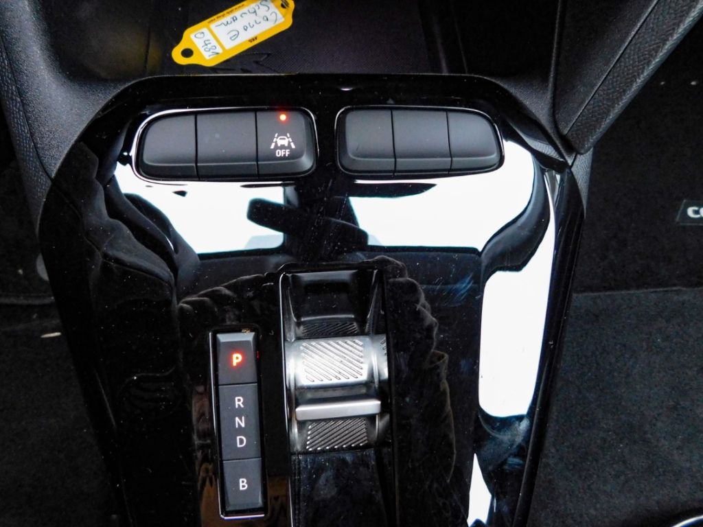 Fahrzeugabbildung Opel Corsa-e Corsa Elektric 3-Phasen 11KW Charger Sit