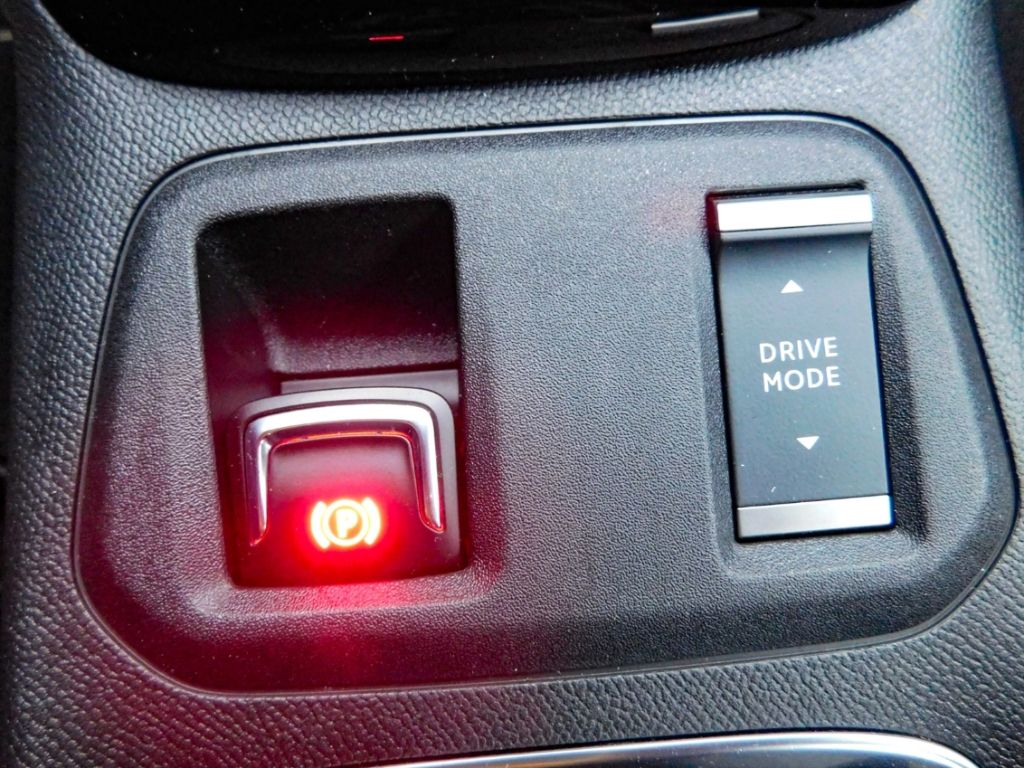 Fahrzeugabbildung Opel Corsa-e Corsa Elektric 3-Phasen 11KW Charger Sit