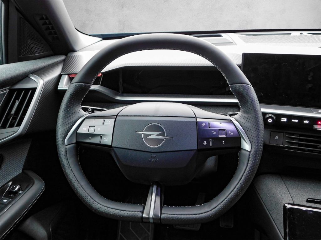 Fahrzeugabbildung Opel Grandland 1.2 GS 48V Mild-Hybrid LED Multimedia