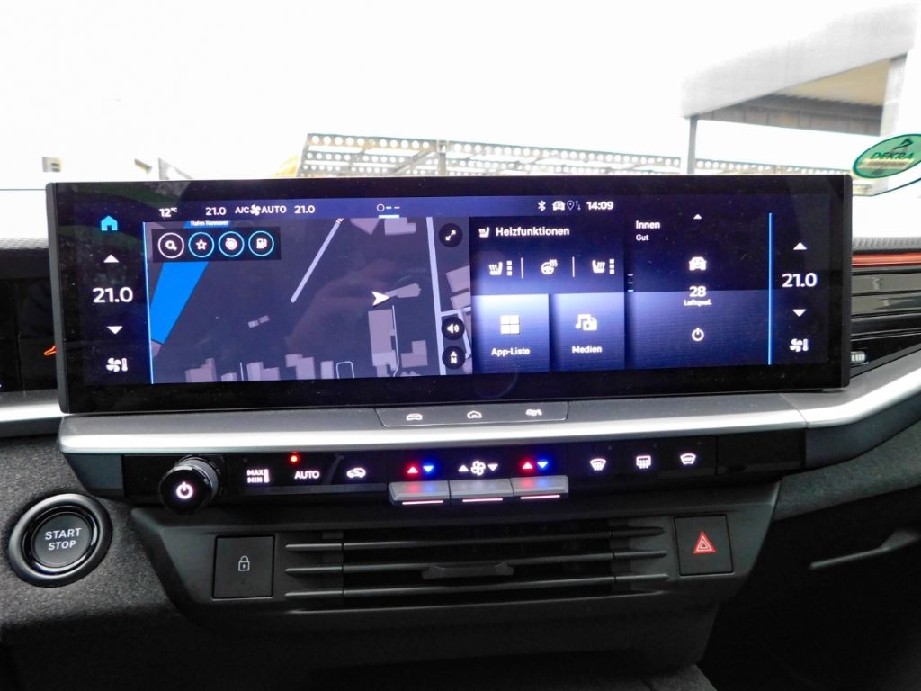 Fahrzeugabbildung Opel Grandland 1.2 GS 48V Mild-Hybrid LED Multimedia