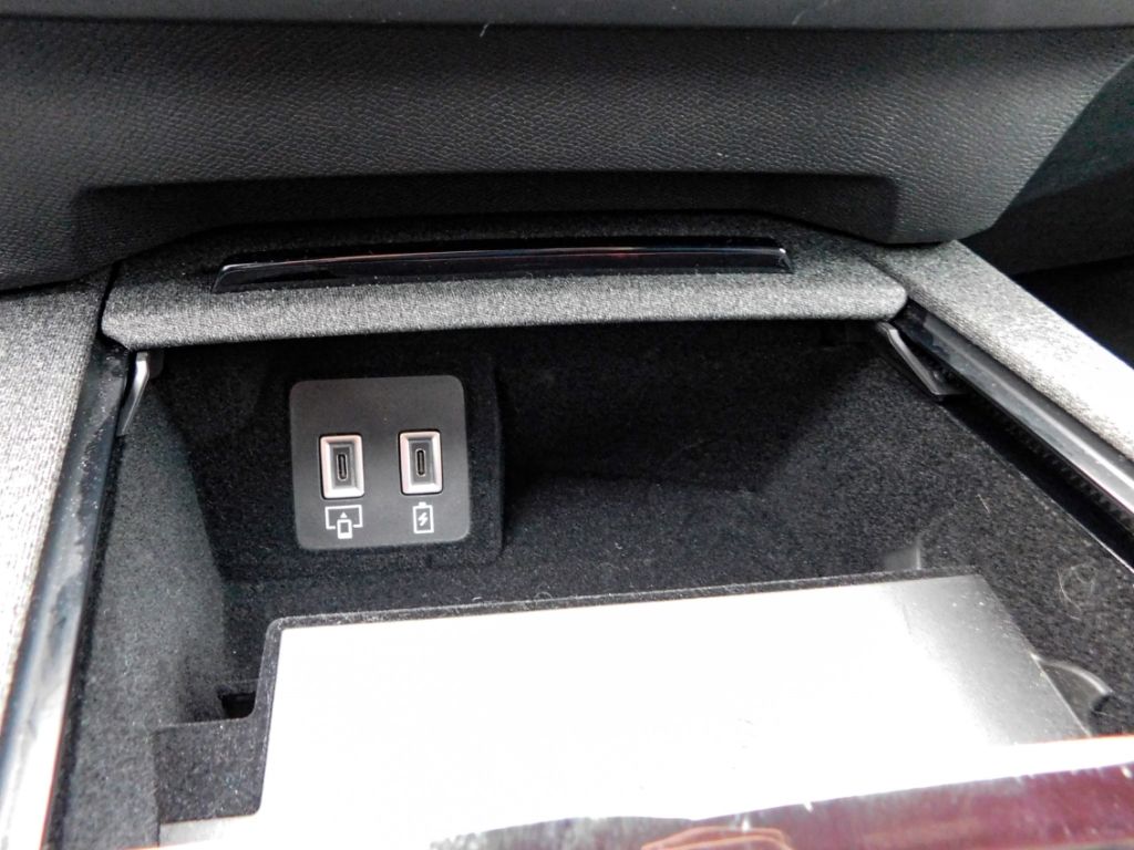 Fahrzeugabbildung Opel Grandland 1.2 GS 48V Mild-Hybrid LED Multimedia