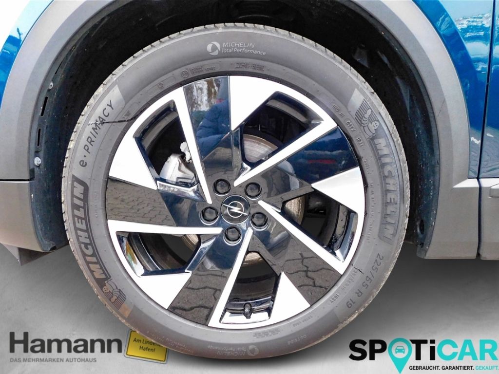 Fahrzeugabbildung Opel Grandland 1.2 GS 48V Mild-Hybrid LED Multimedia