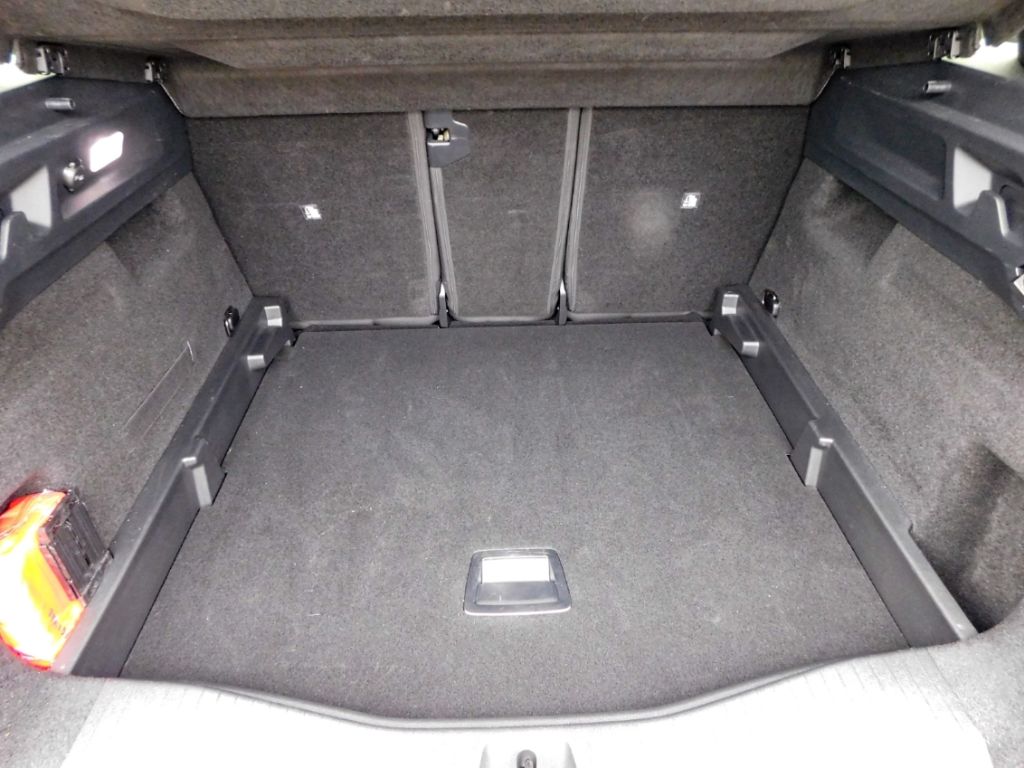 Fahrzeugabbildung Opel Grandland 1.2 GS 48V Mild-Hybrid LED Multimedia