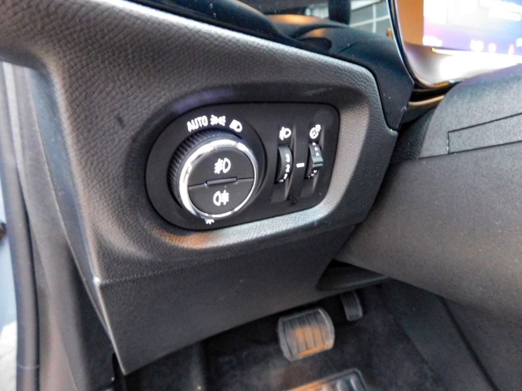 Fahrzeugabbildung Opel Corsa 1,2 Mild-Hybrid Automatik Multimedia Kame