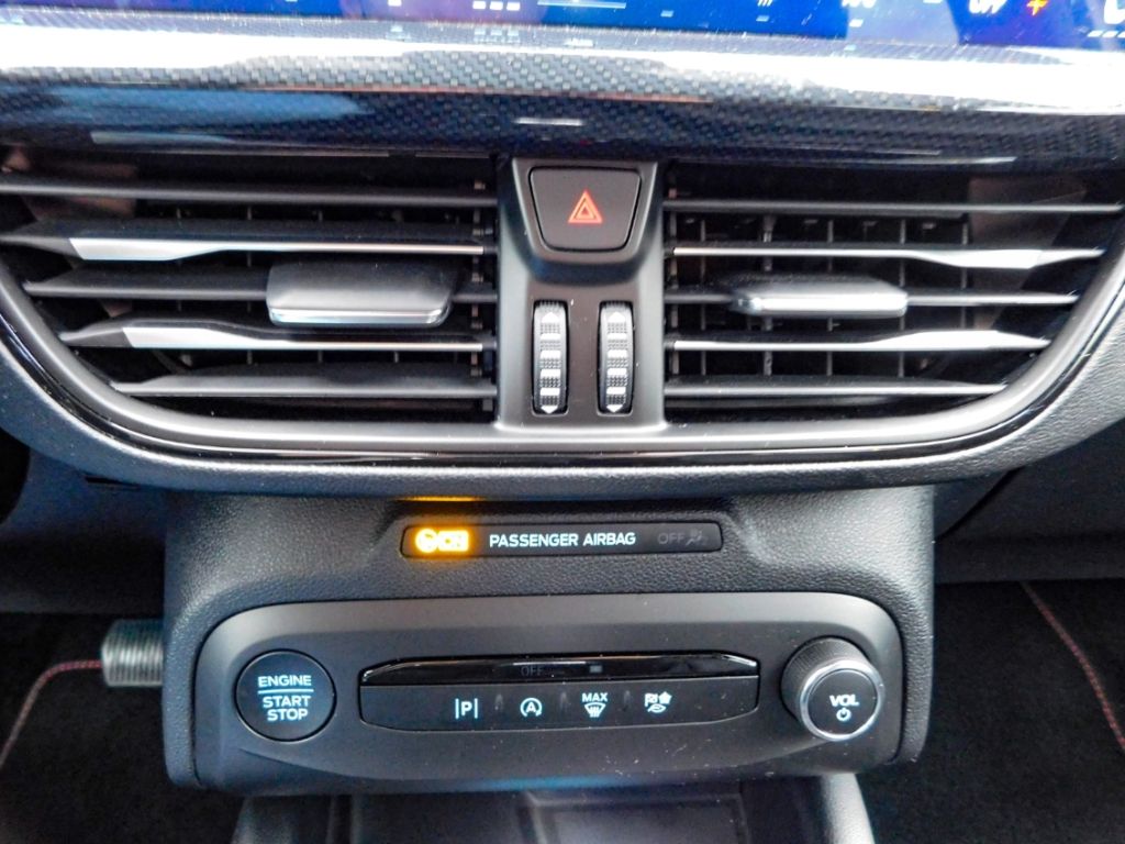 Fahrzeugabbildung Ford Focus Turnier ST-Line X 155PS Automatic Winter-P