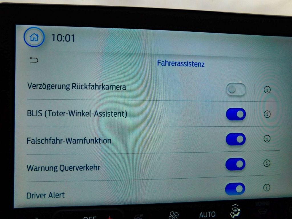 Fahrzeugabbildung Ford Focus Turnier ST-Line X 155PS Automatic Winter-P