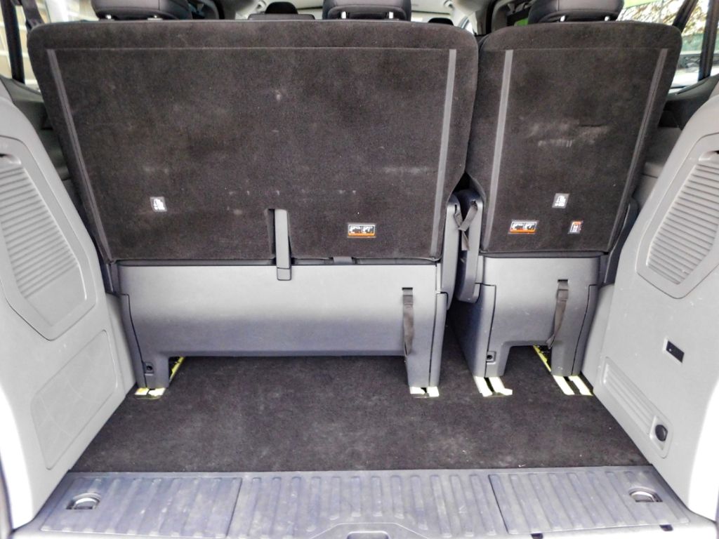 Fahrzeugabbildung Ford Tourneo Custom Bus 320 L1 Titanium FWD 9-Sitzer