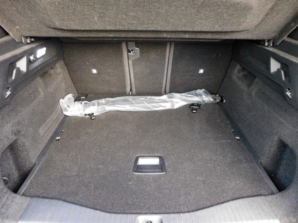 Fahrzeugabbildung Opel Grandland 1.2 GS 48V Mild-Hybrid LED Multimedia