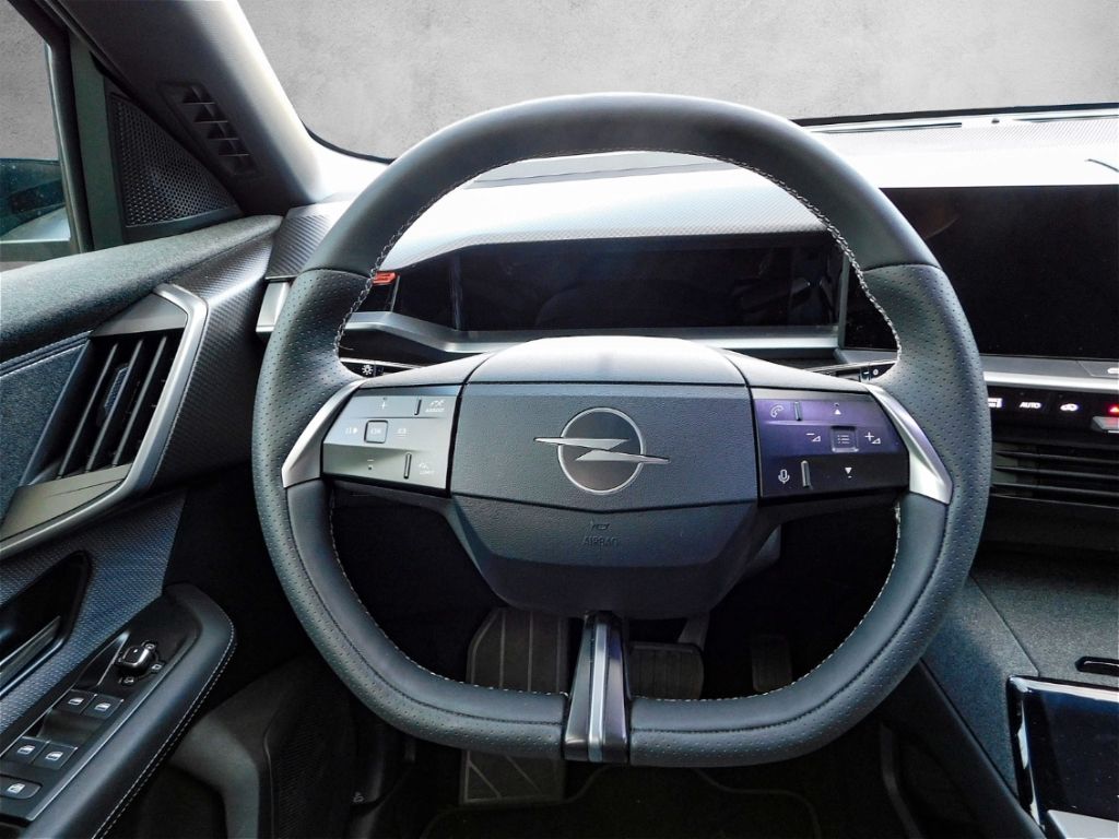 Fahrzeugabbildung Opel Grandland 1.2 GS 48V Mild-Hybrid LED Multimedia