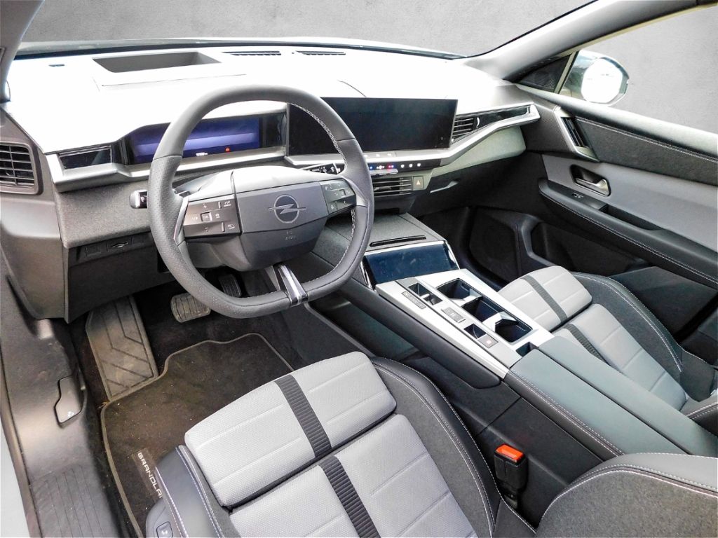 Fahrzeugabbildung Opel Grandland 1.2 GS 48V Mild-Hybrid LED Multimedia