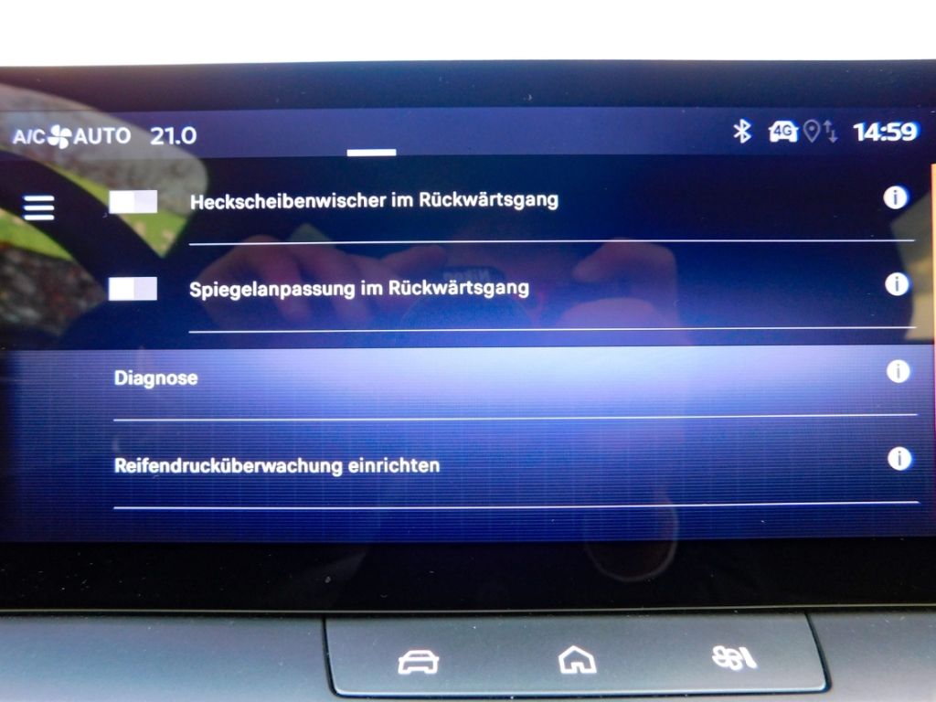 Fahrzeugabbildung Opel Grandland 1.2 GS 48V Mild-Hybrid LED Multimedia