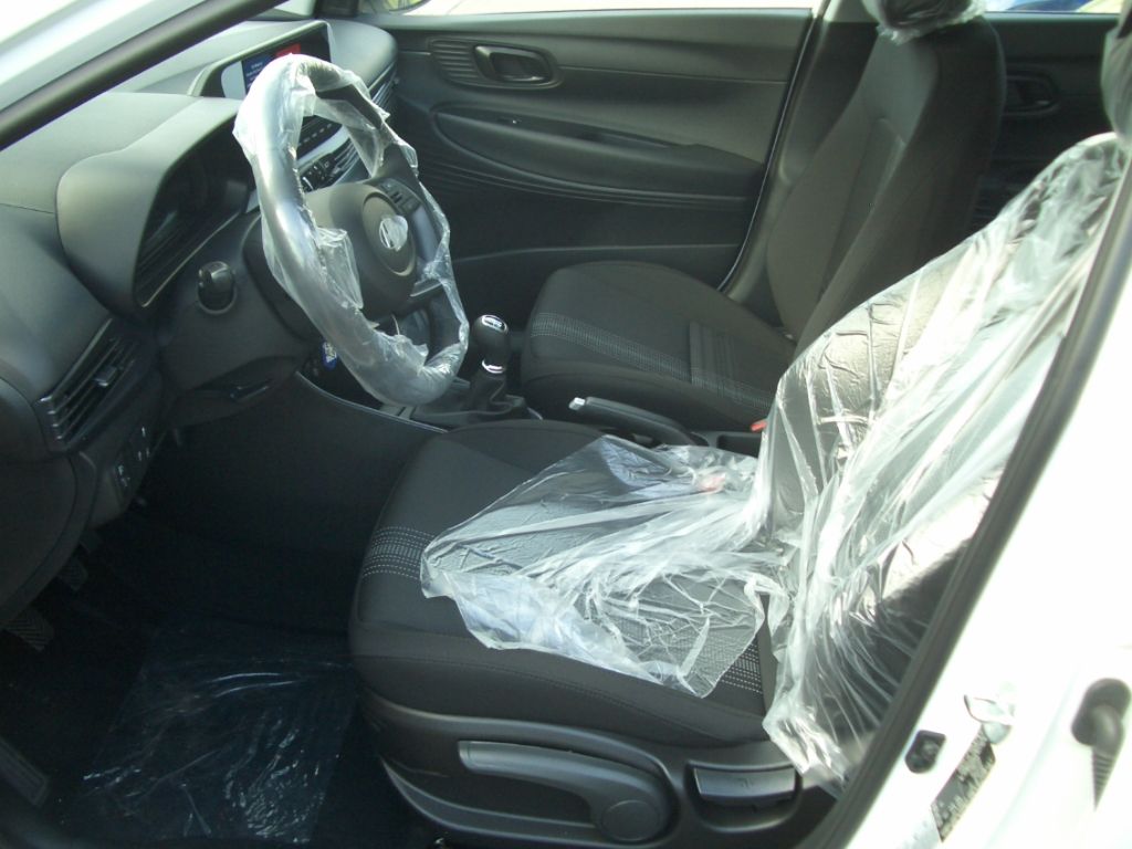 Fahrzeugabbildung Hyundai i20 Facelift MJ25 1.2 Select, Funktions-Paket, N