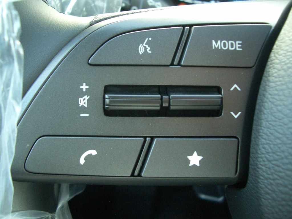 Fahrzeugabbildung Hyundai i20 Facelift MJ25 1.2 Select, Funktions-Paket, N