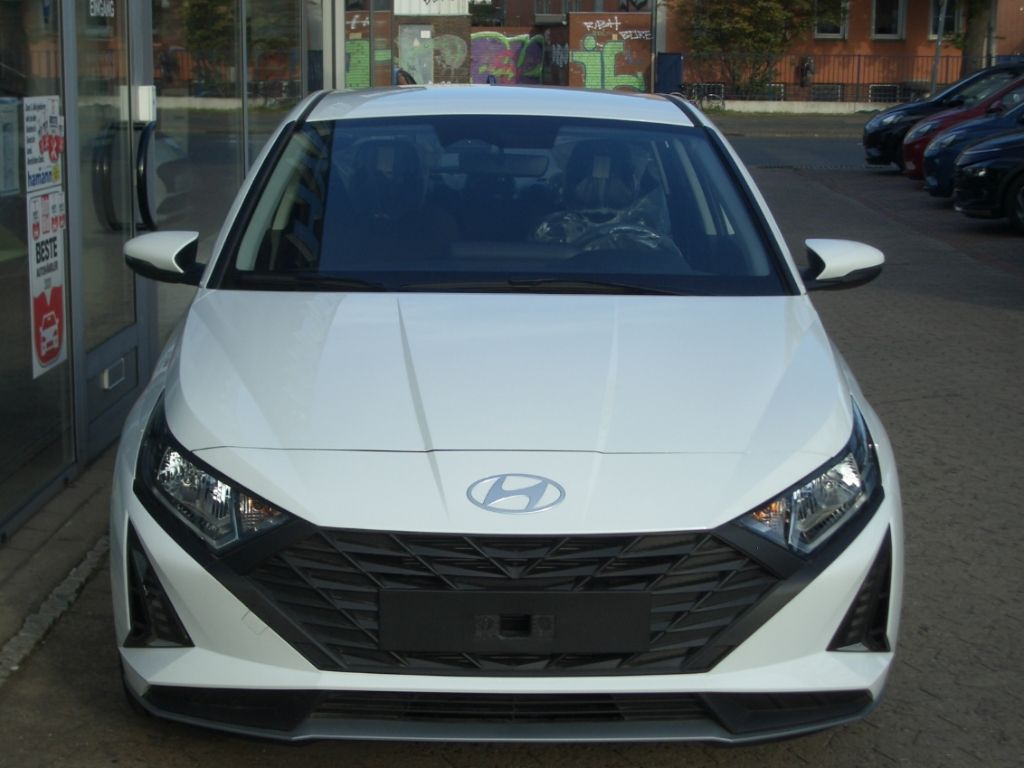 Fahrzeugabbildung Hyundai i20 Facelift MJ25 1.2 Select, Funktions-Paket, N