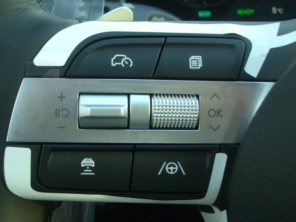 Fahrzeugabbildung Hyundai Tucson Facelift MJ25 Hybrid 2WD Trend, Krell