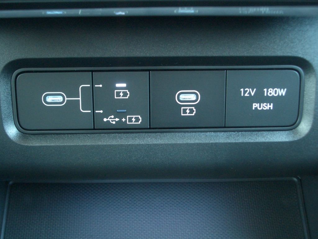 Fahrzeugabbildung Hyundai Tucson Facelift MJ25 Hybrid 2WD Trend, Krell