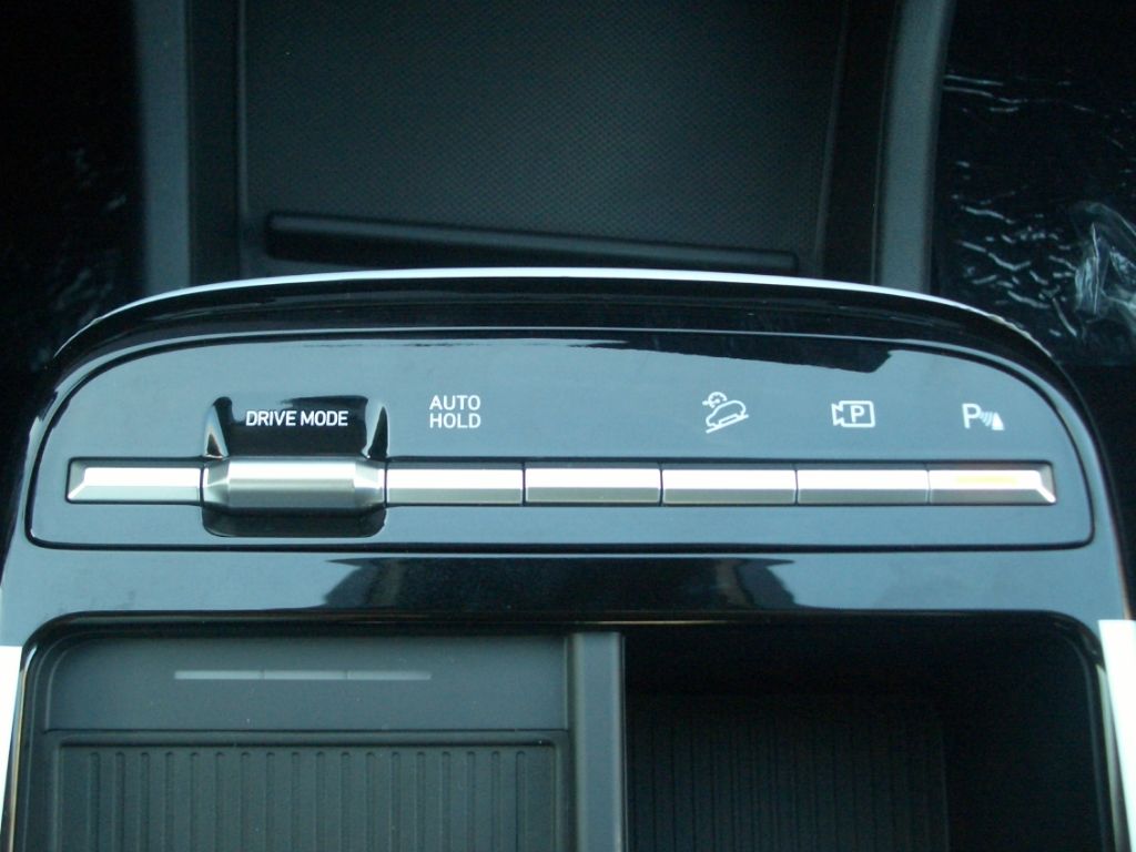 Fahrzeugabbildung Hyundai Tucson Facelift MJ25 Hybrid 2WD Trend, Krell