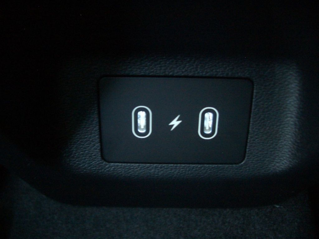 Fahrzeugabbildung Hyundai Tucson Facelift MJ25 Hybrid 2WD Trend, Krell