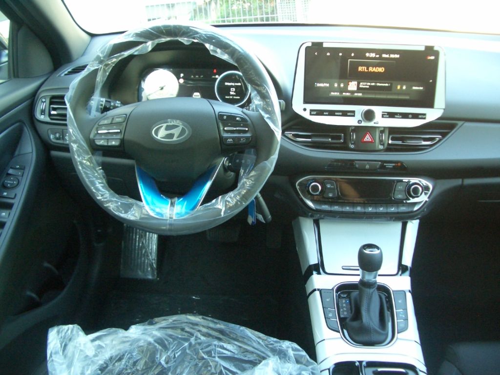 Fahrzeugabbildung Hyundai i30 FL 1.0 T-GDI DCT Advantage, Navi, LED MJ25!