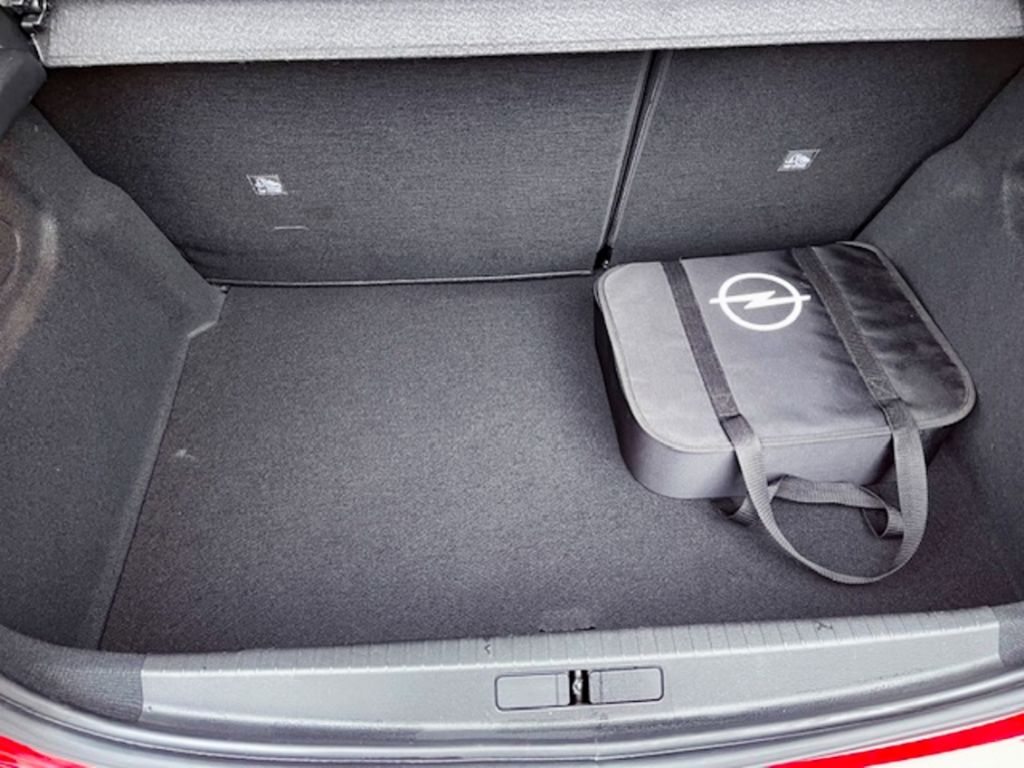 Fahrzeugabbildung Opel Corsa-e Corsa Elektric 3-Phasen 11KW Charger Al