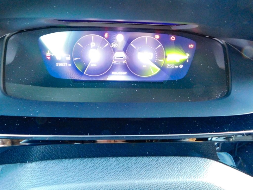 Fahrzeugabbildung Peugeot 308 SW GT Navi 2x Kamera Ganzjahresreifen