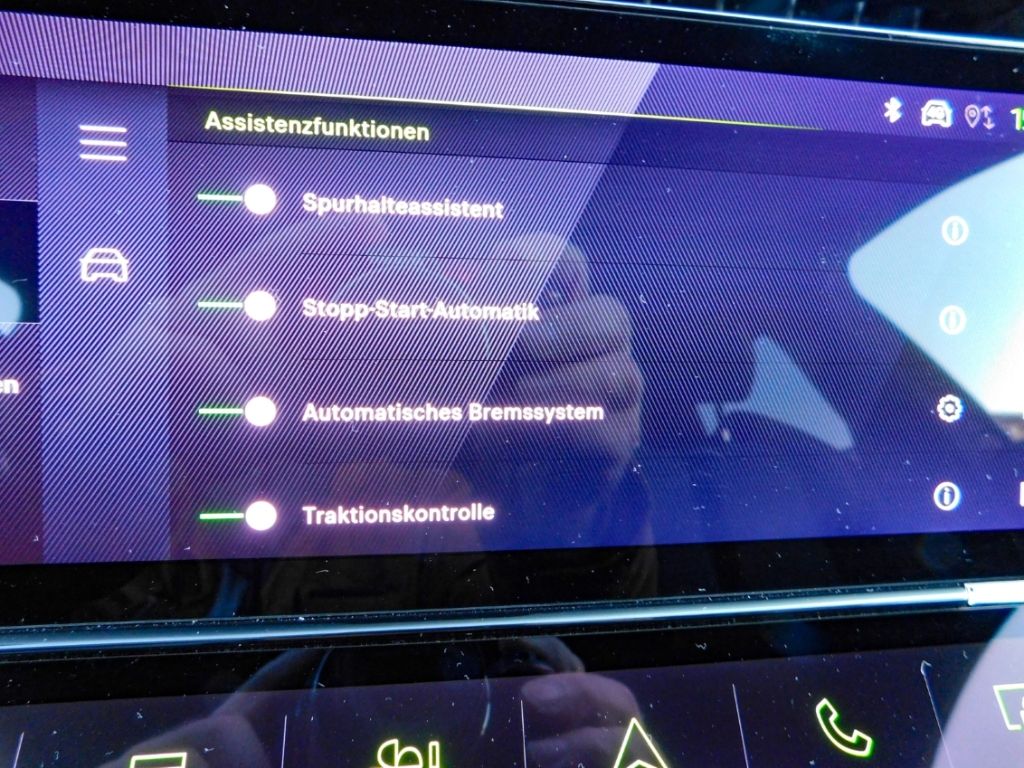 Fahrzeugabbildung Peugeot 308 SW GT Navi 2x Kamera Ganzjahresreifen