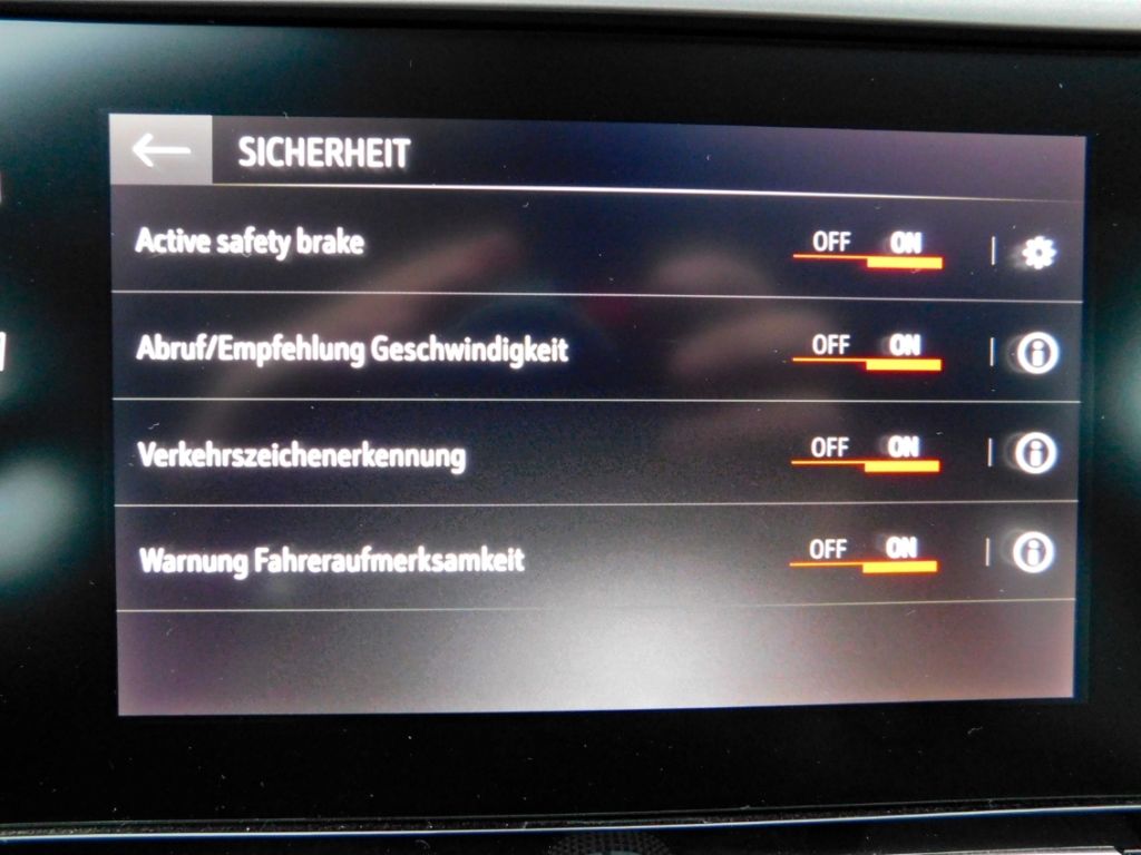 Fahrzeugabbildung Opel Corsa-e Corsa Elektric 3-Phasen 11KW Charger 8 F