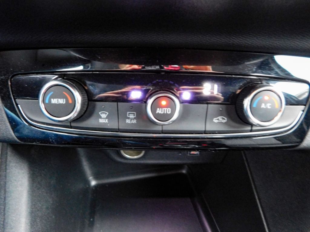 Fahrzeugabbildung Opel Corsa-e Corsa Elektric 3-Phasen 11KW Charger 8 F