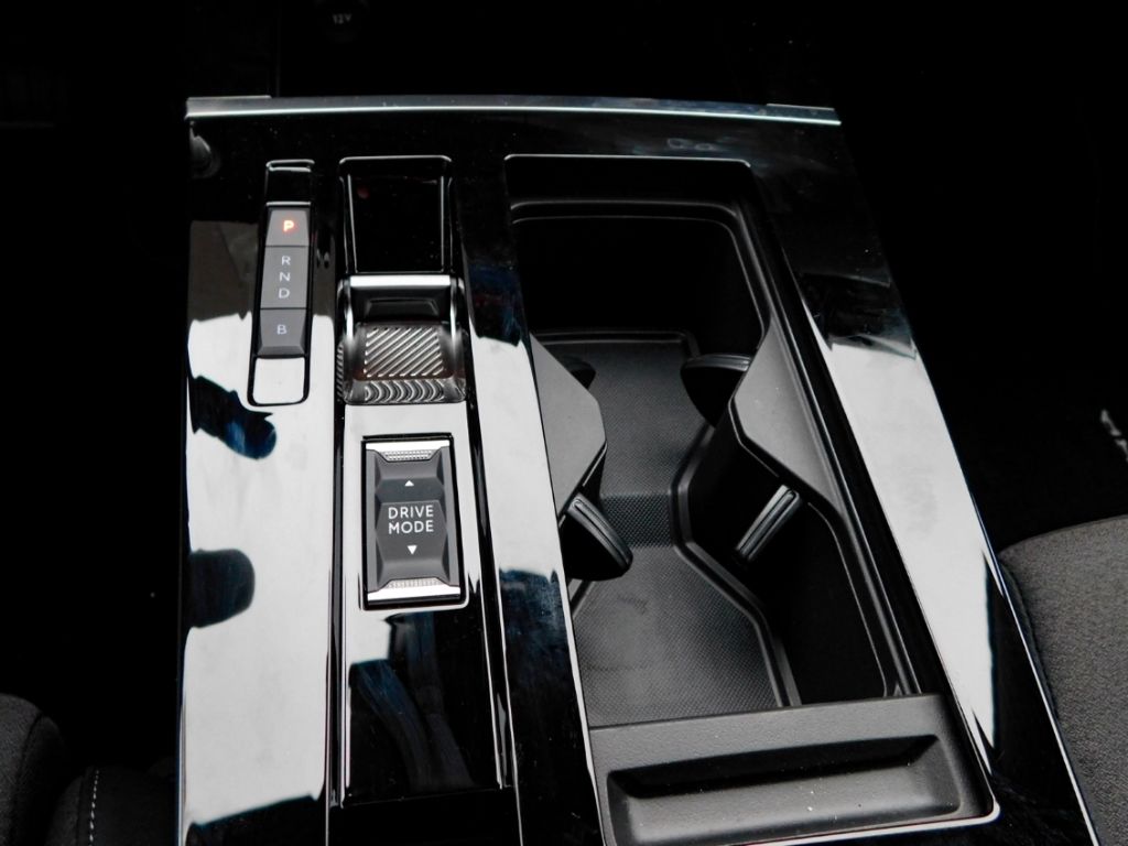 Fahrzeugabbildung Opel Astra L Sports Tourer GS Plug-in-Hybrid Navi AHK