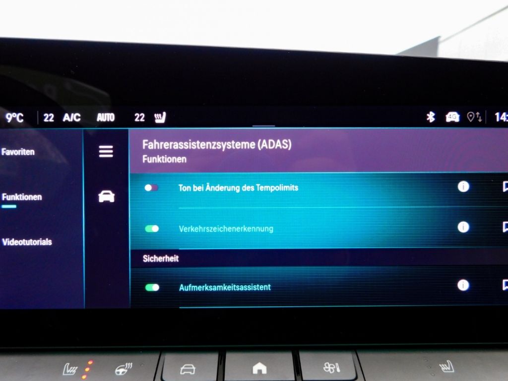 Fahrzeugabbildung Opel Astra L Sports Tourer GS Plug-in-Hybrid Navi AHK