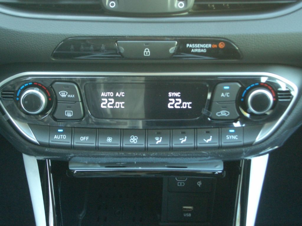 Fahrzeugabbildung Hyundai i30 MJ25 1.0 Turbo DCT Advantage Plus