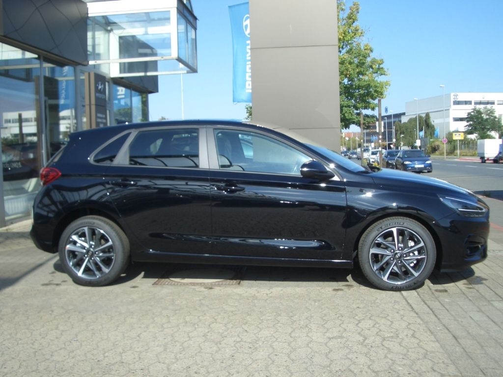 Fahrzeugabbildung Hyundai i30 MJ25 1.0 Turbo DCT Advantage Plus