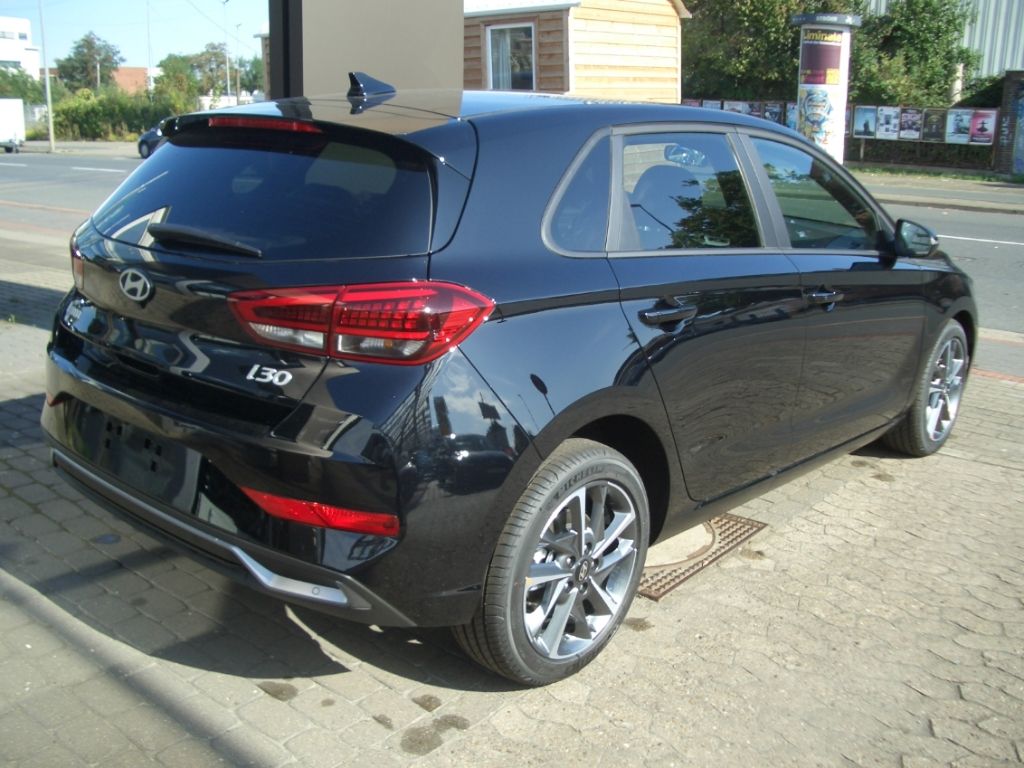 Fahrzeugabbildung Hyundai i30 MJ25 1.0 Turbo DCT Advantage Plus