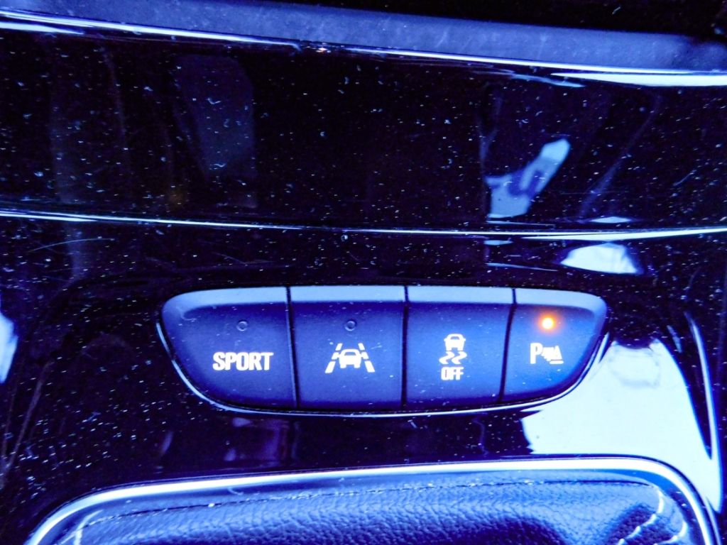 Fahrzeugabbildung Opel Astra K 1,4 Turbo 2x Kamera AHK Ganzjahresreifen