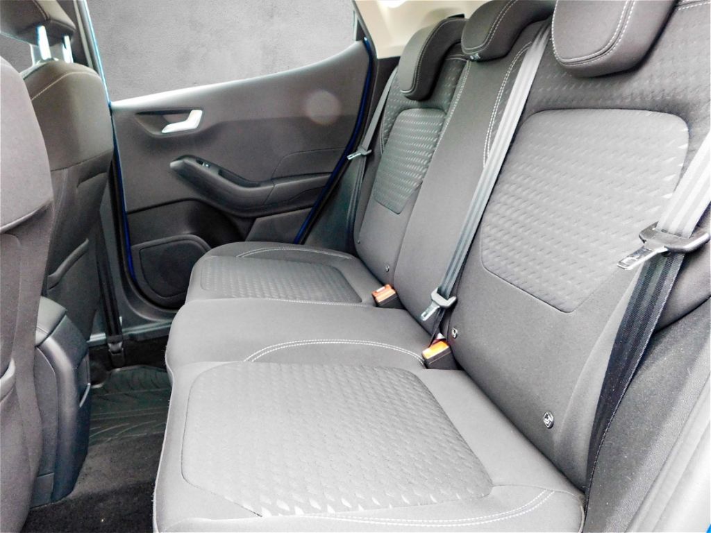 Fahrzeugabbildung Ford Fiesta Titanium 1,0ltr. 70KW Winterpaket Fahrer