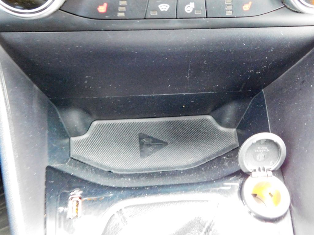 Fahrzeugabbildung Ford Fiesta Titanium 1,0ltr. 70KW Winterpaket Fahrer