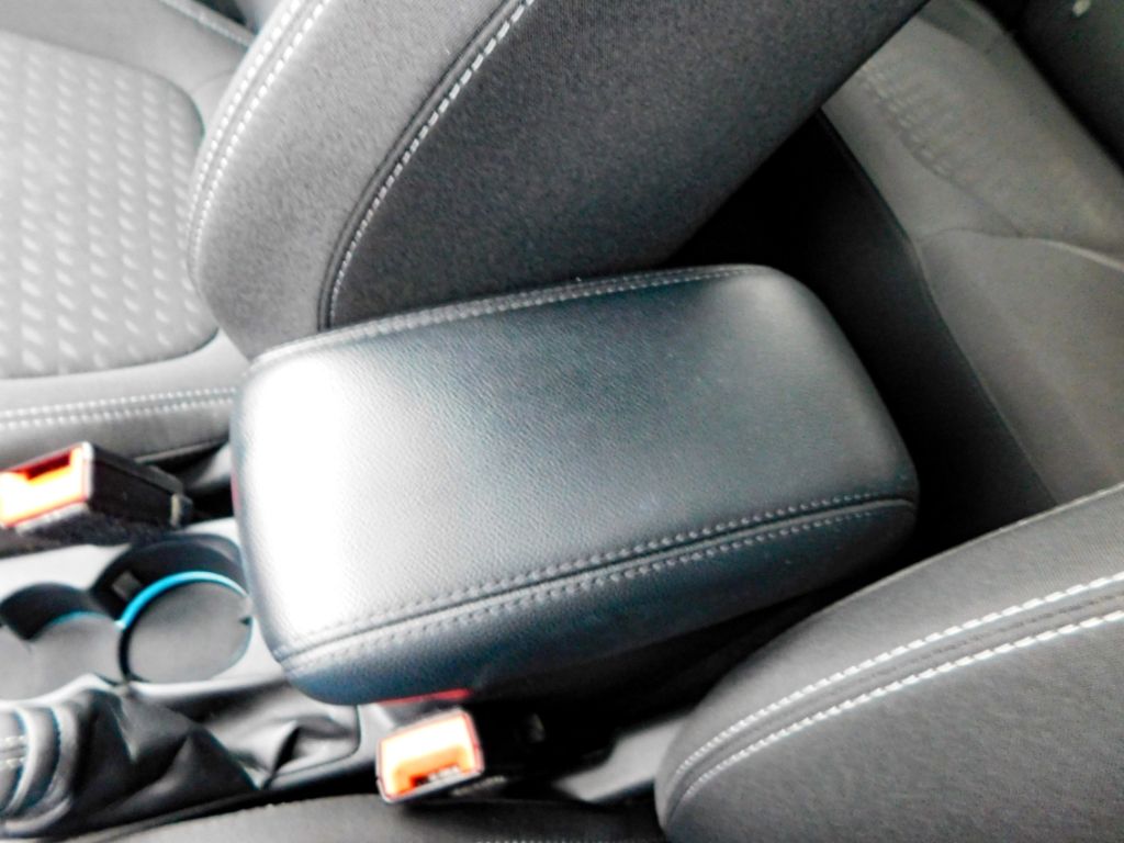 Fahrzeugabbildung Ford Fiesta Titanium 1,0ltr. 70KW Winterpaket Fahrer