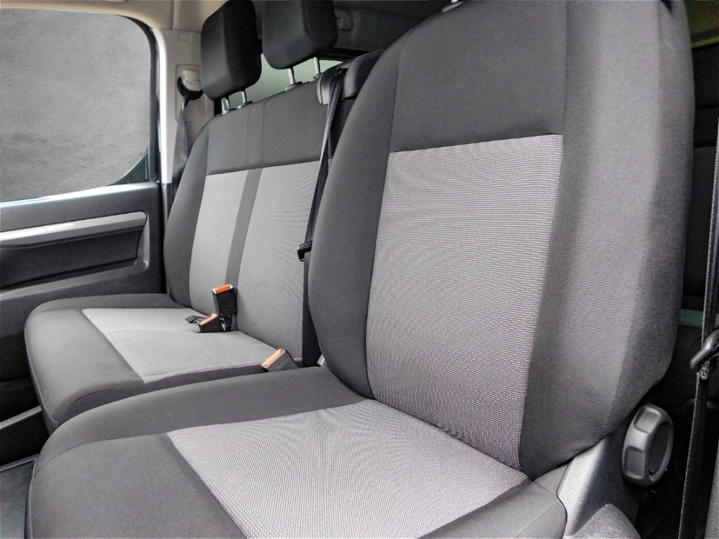 Fahrzeugabbildung Opel Zafira Life XL Irmscher Radsatz & Bodykit Navi