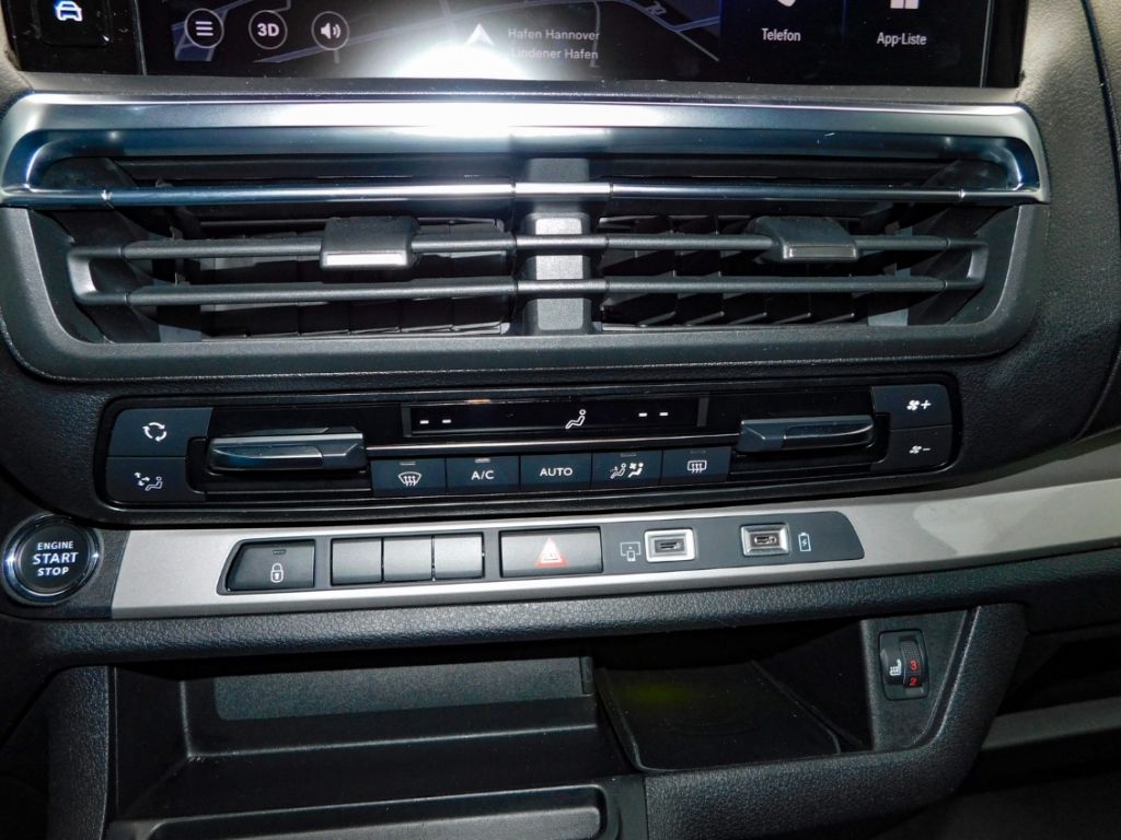 Fahrzeugabbildung Opel Zafira Life XL Irmscher Radsatz & Bodykit Navi