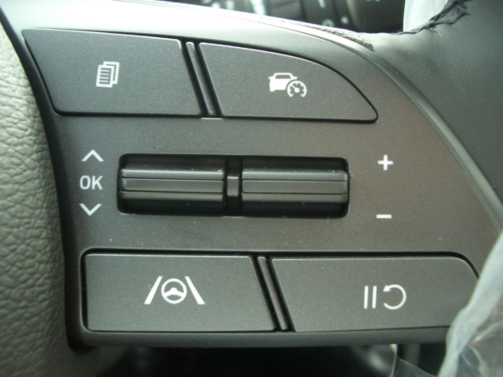 Fahrzeugabbildung Hyundai i20 Facelift MJ25 1.0 Prime, LED, Navi, Bose