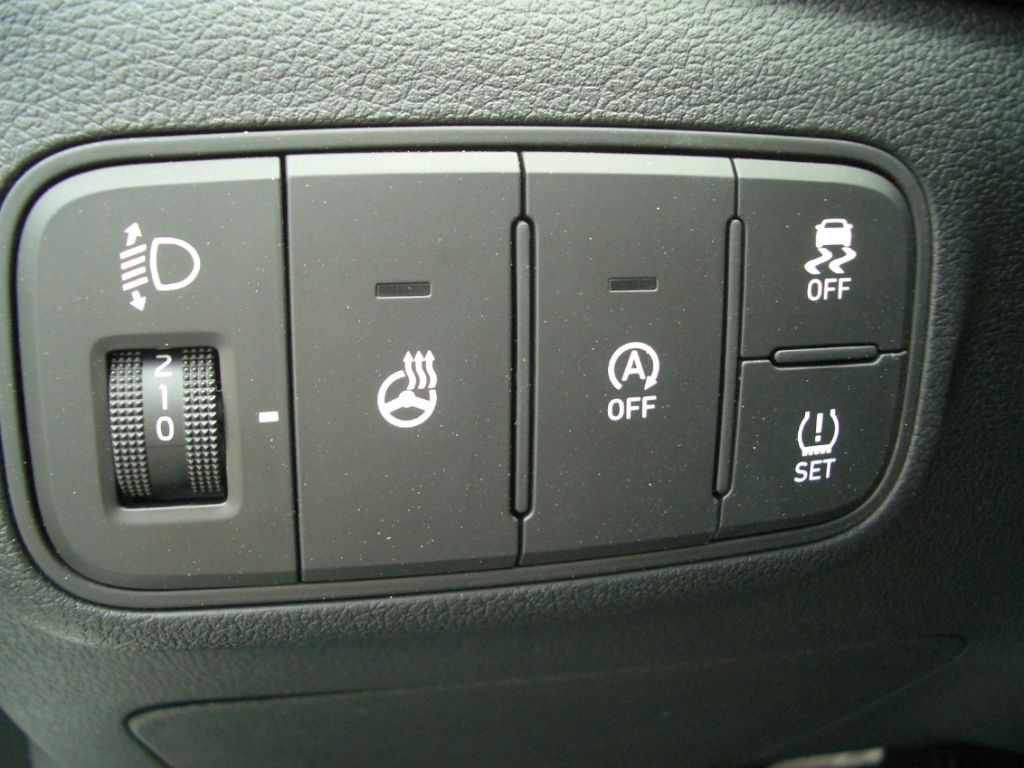 Fahrzeugabbildung Hyundai i20 Facelift MJ25 1.0 Prime, LED, Navi, Bose