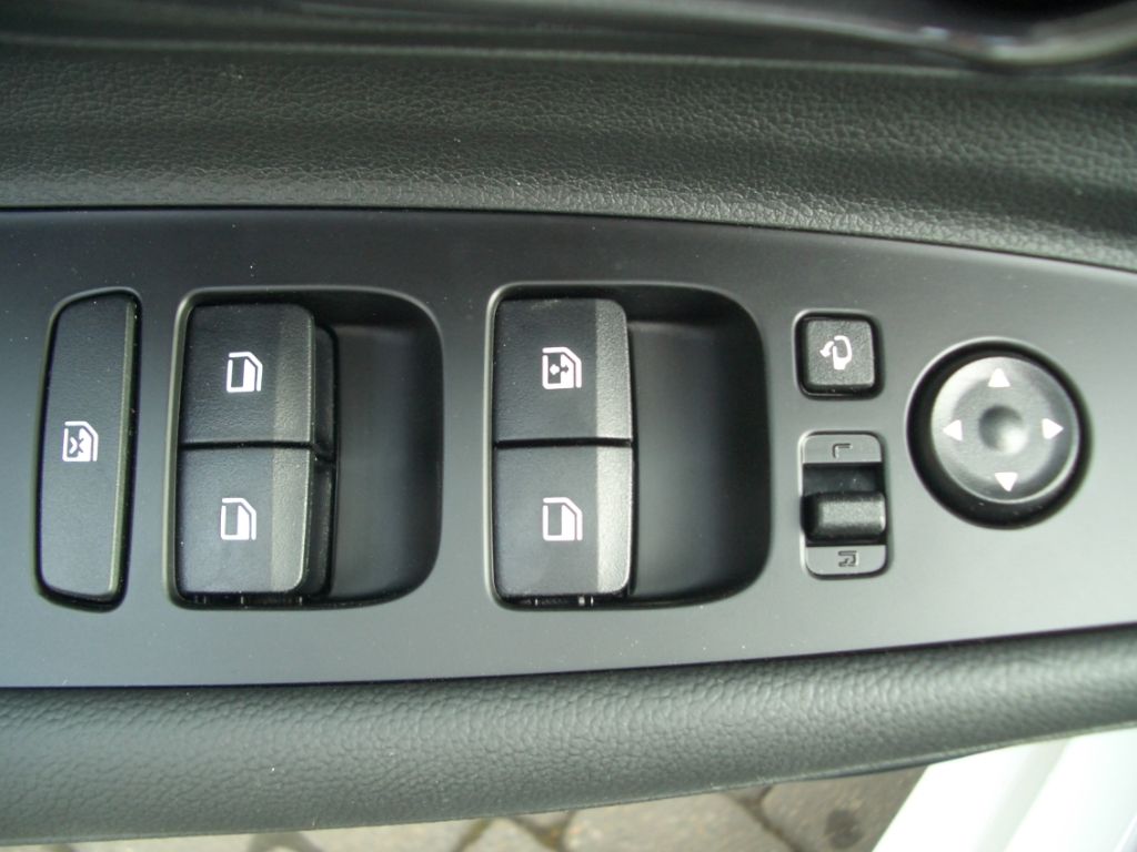 Fahrzeugabbildung Hyundai i20 Facelift MJ25 1.0 Prime, LED, Navi, Bose