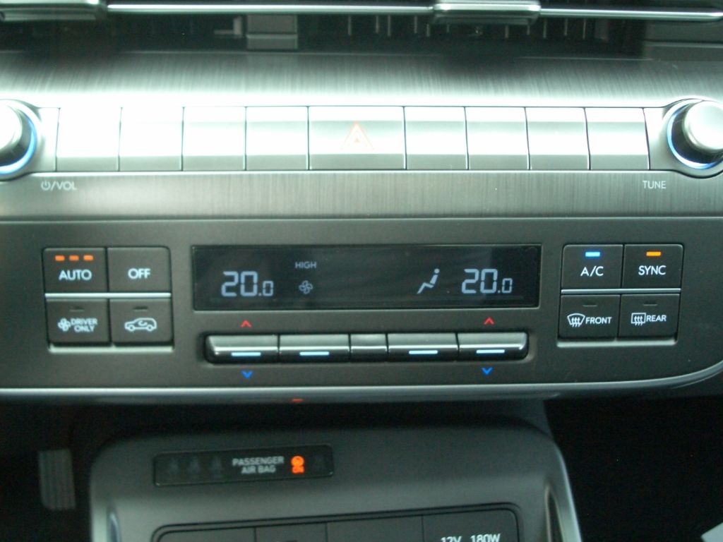 Fahrzeugabbildung Hyundai KONA ELEKTRO SX2 MJ26 49 kWh Trend, Assistenz, H