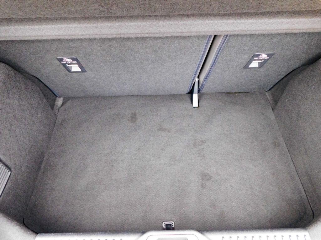 Fahrzeugabbildung Ford Fiesta Cool & Connect 1,1ltr. 55KW 75PS Winterpa