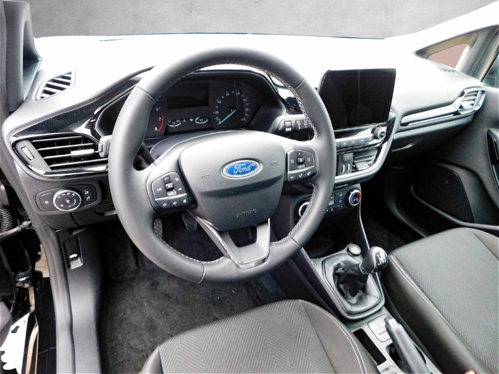 Fahrzeugabbildung Ford Fiesta Cool & Connect 1,1ltr. 55KW 75PS Winterpa