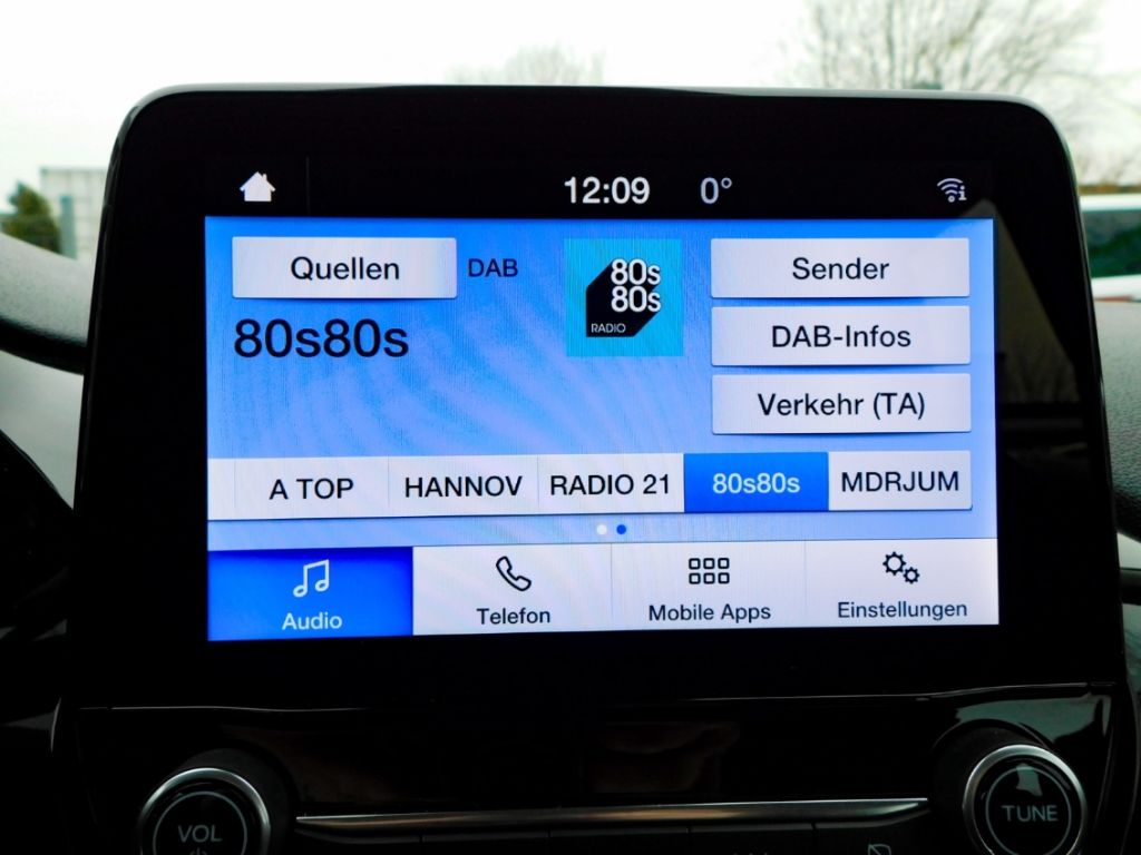 Fahrzeugabbildung Ford Fiesta Cool & Connect 1,1ltr. 55KW 75PS Winterpa