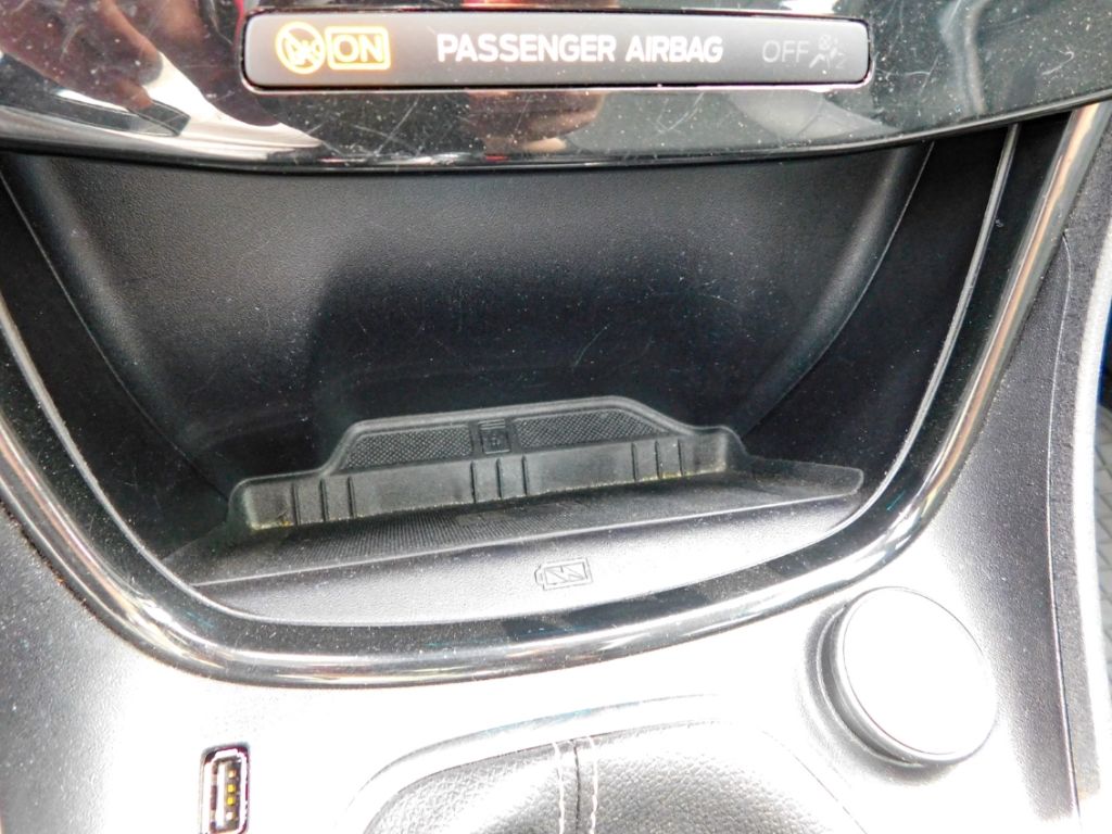 Fahrzeugabbildung Ford Puma Titanium X 1.0 EcoBoost Winterpaket Fahrera