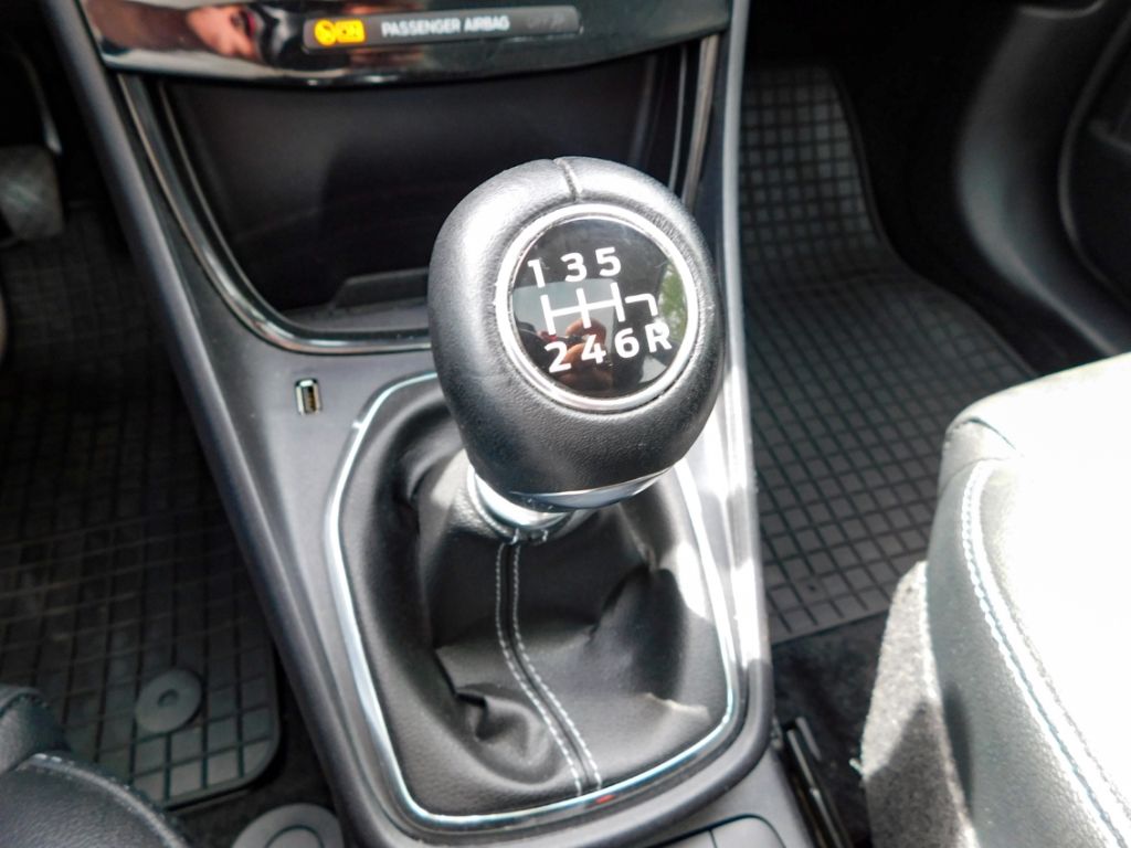 Fahrzeugabbildung Ford Puma Titanium X 1.0 EcoBoost Winterpaket Fahrera