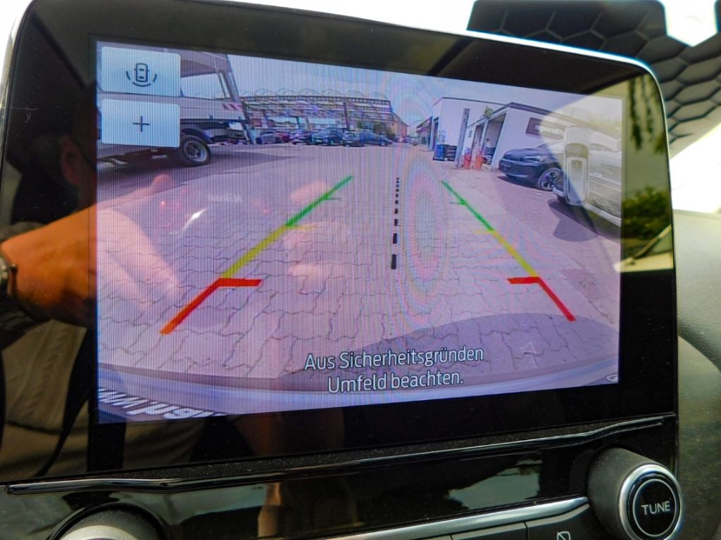 Fahrzeugabbildung Ford Puma Titanium X 1.0 EcoBoost Winterpaket Fahrera